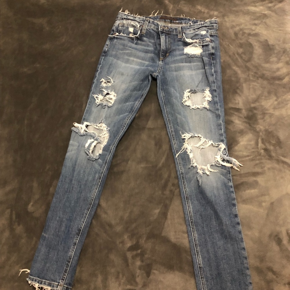 Ripped Boyfriend Cut Jeans